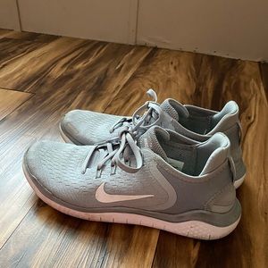 Nike Free Run Size 8 Like New